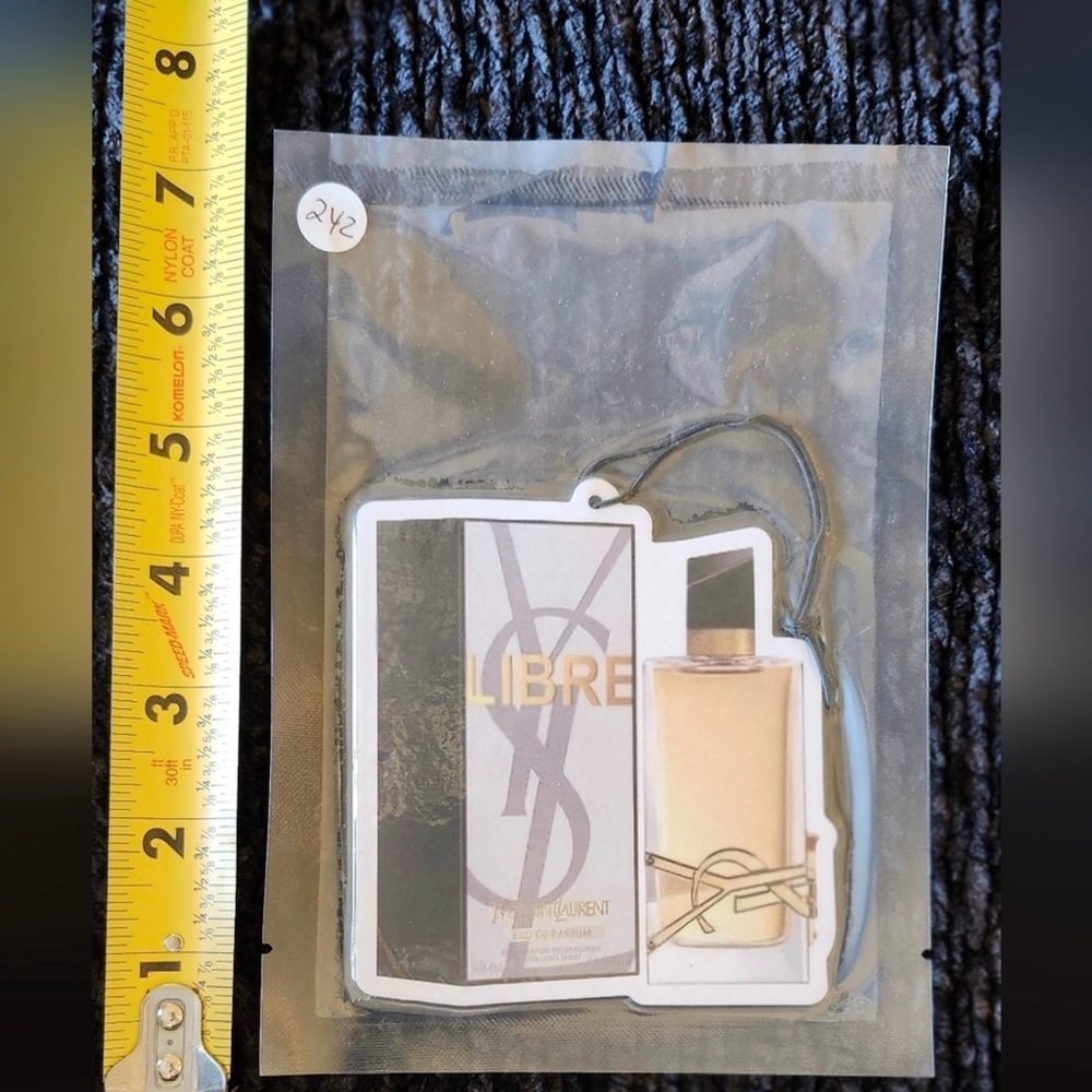 NIB-YSL LIBRE- E.D.P- 7.5ML/.25FL OZ MINI (FREE FRESHIE W/PURCHASE) - Picture 3 of 4